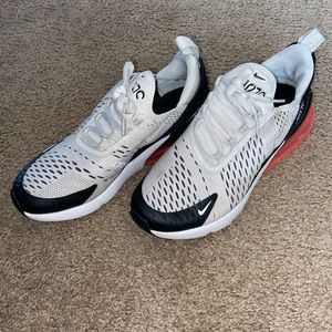 Nike Air Max 270